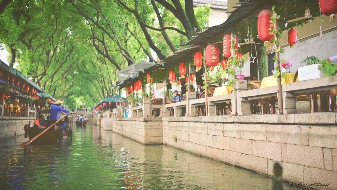 森迪穿越魔法学院